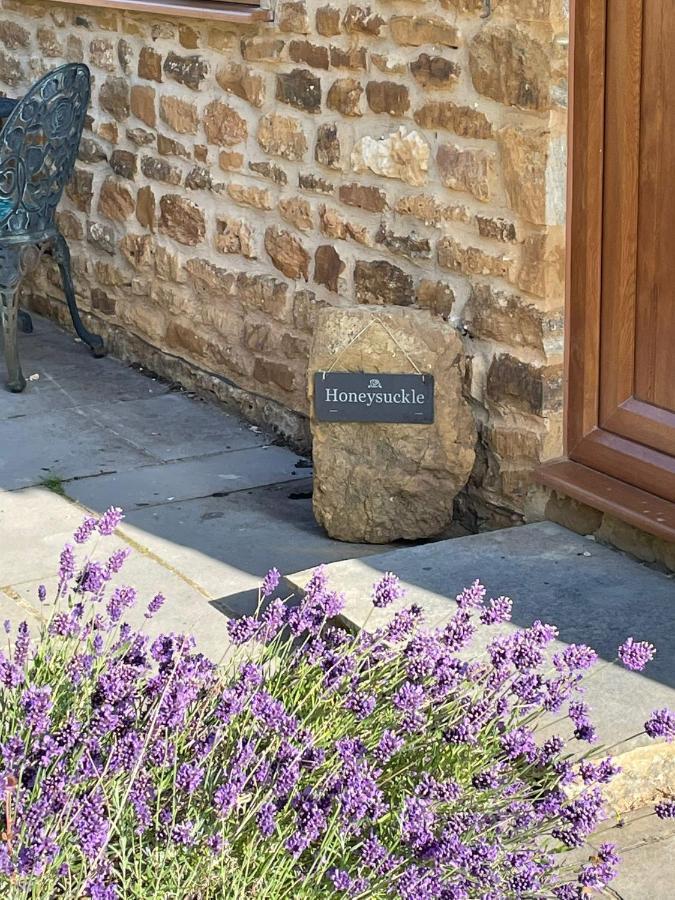 Honeysuckle Cottage - Hillside Holiday Cottages, Cotswolds Warmington Экстерьер фото